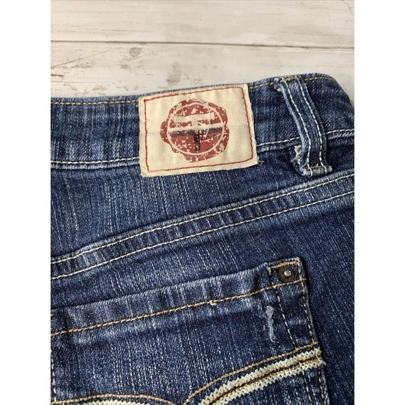 T Five Denim Y2K Low Rise Short Shorts Raw Hem Hipster Jean Sz 7 30 In Waist - Picture 3 of 7
